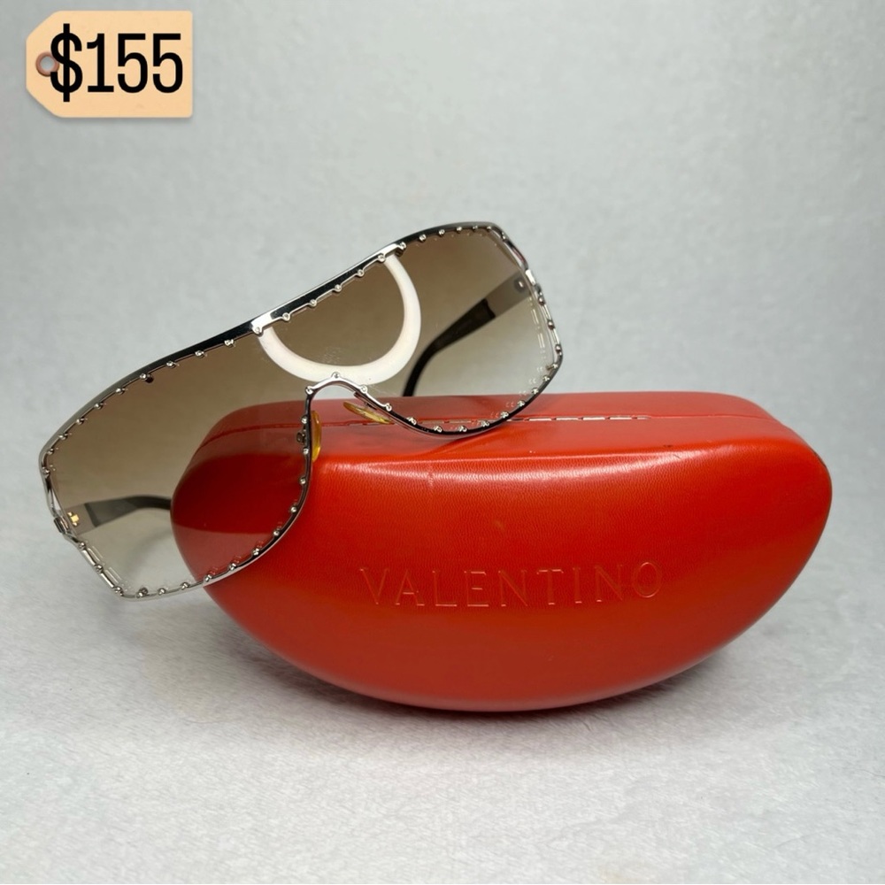 ✨✨✨✨SOLD✨✨✨✨ Valentino Authentic Swarovski Crystal Shield Gradient Sunglasses